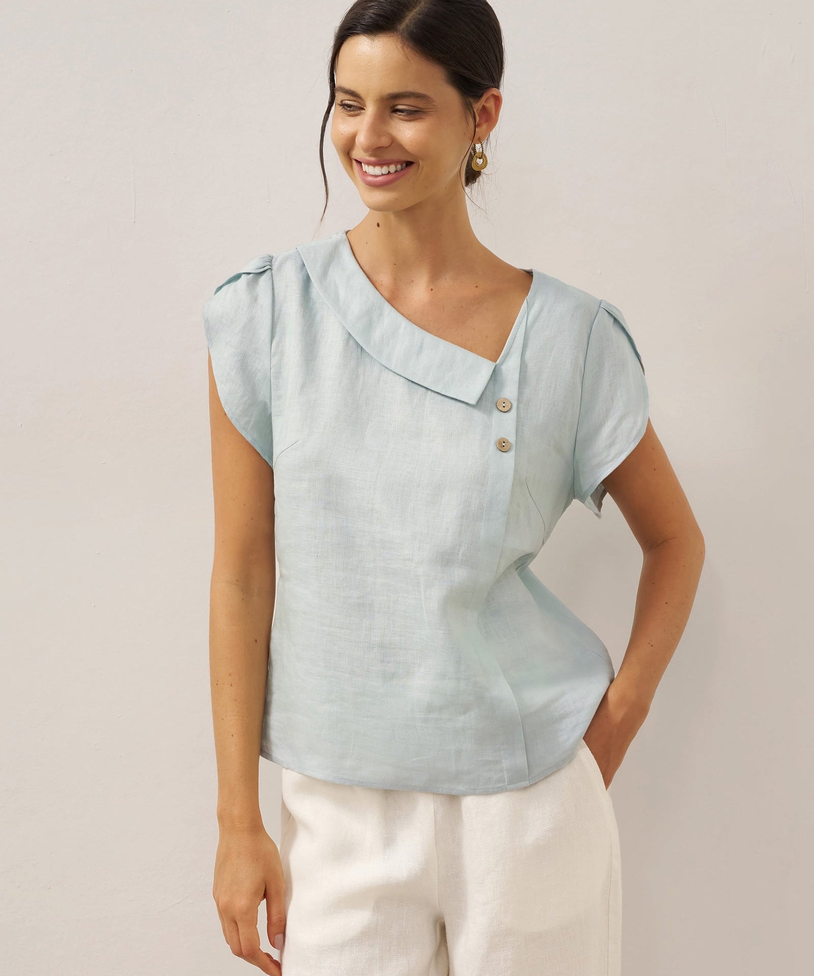 100% Linen Crescent Collar Flutter Sleeve Top FARA