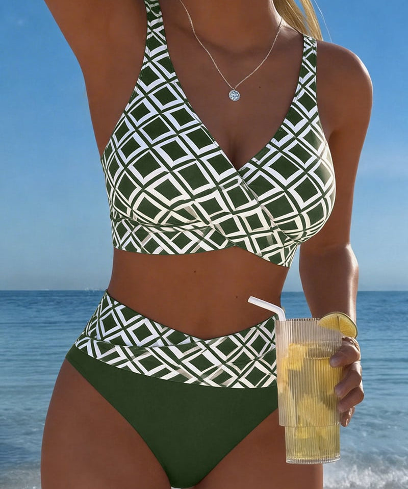 Sydney - Two-Piece Bikini with Cut-Out Bra and Diamond Pattern