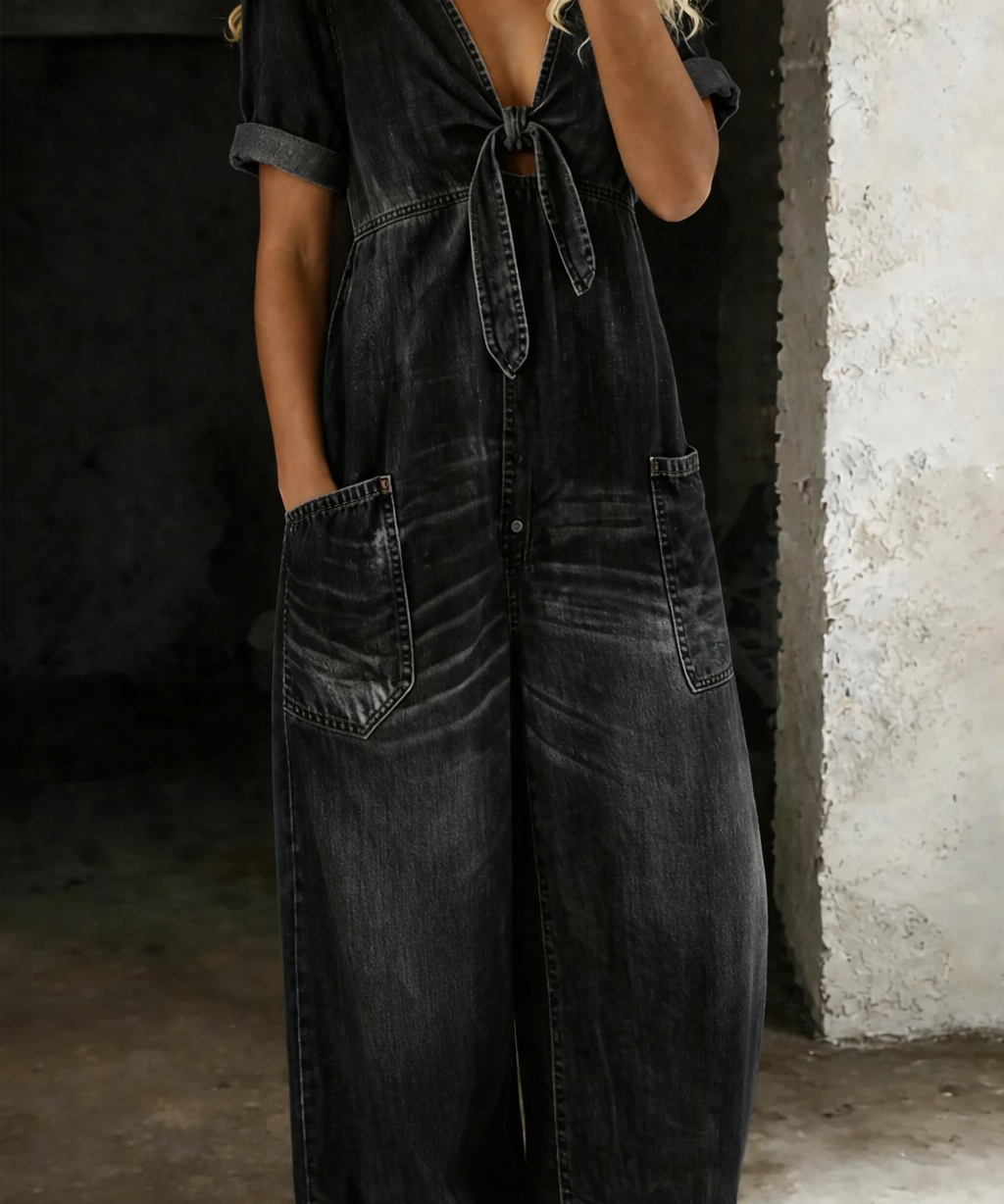 Olga - Short Sleeve Jumpsuit with V-Neck