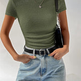 NAOMIE™ – Sleek Slim-Fit Tee