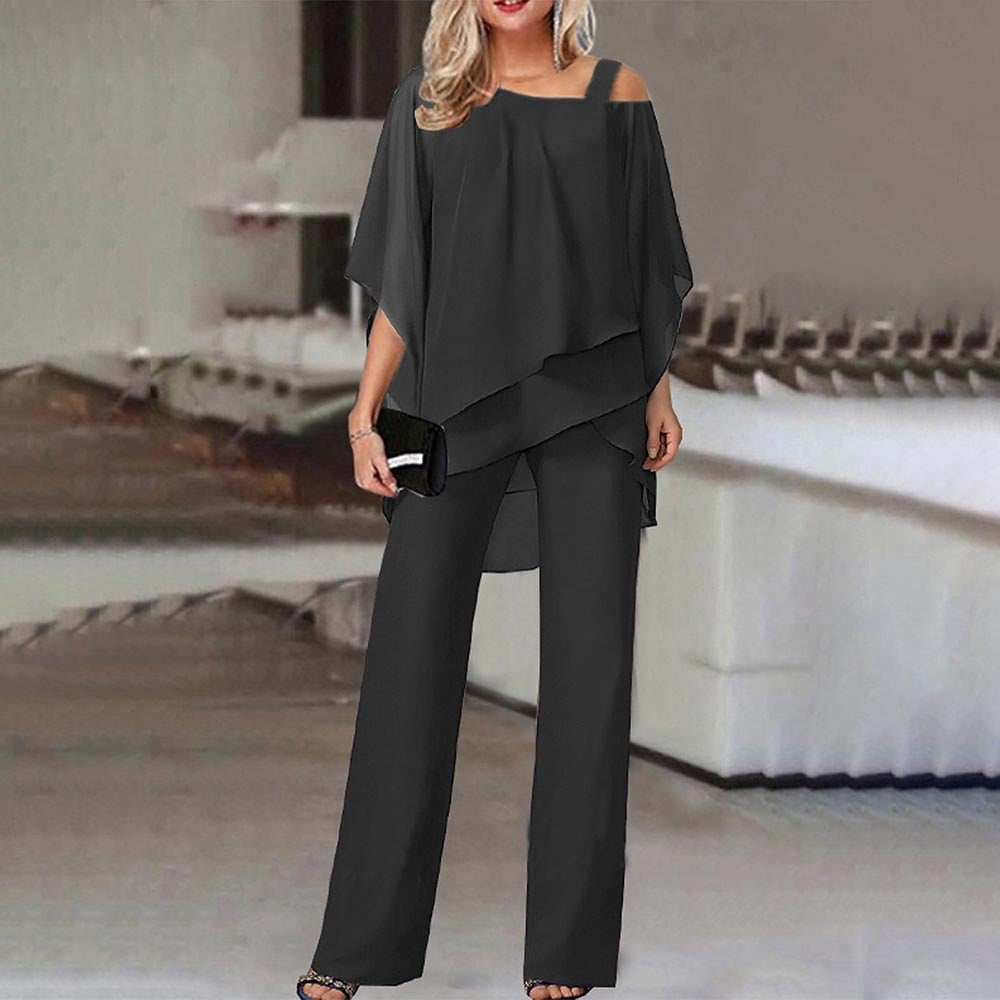 Bianca - Timeless Elegance with Exposed Shoulders